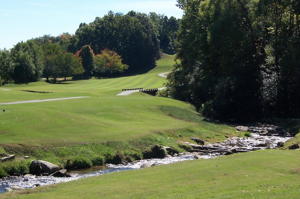 Fairways Of The Mountain Hotel Lake Lure Exterior foto